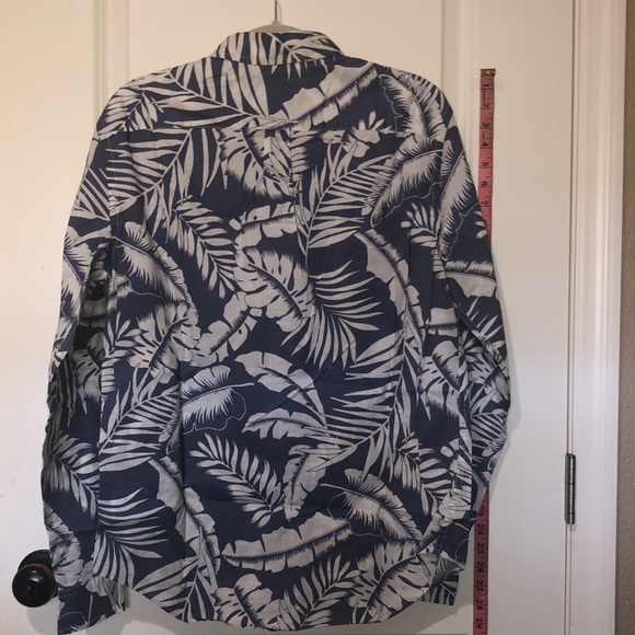 AEO BUTTON DOWN SHIRT - Picture 7 of 7